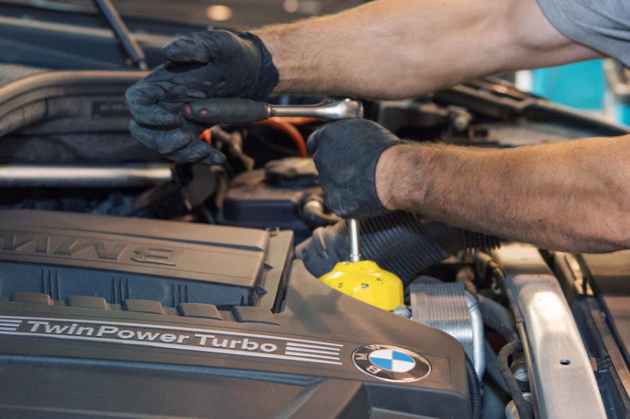 Summer and Winter Car Maintenance Guide: Keeping Your Vehicle in Peak Condition Year-Round