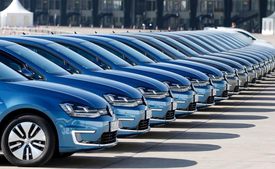Carbon Emission Regulations and Automotive Manufacturers’ Strategic Responses